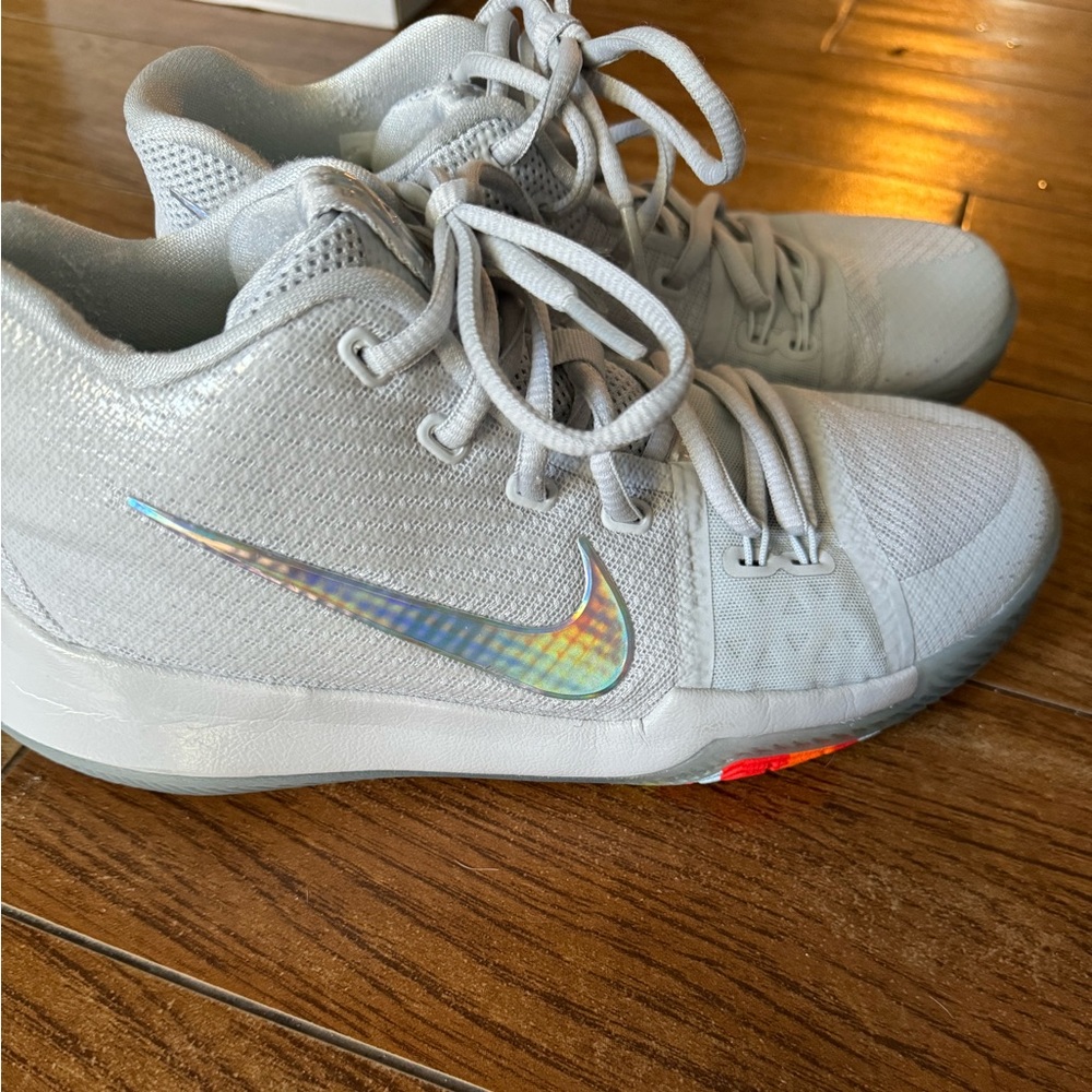 Nike kyrie 3 time to shine basketball shoes